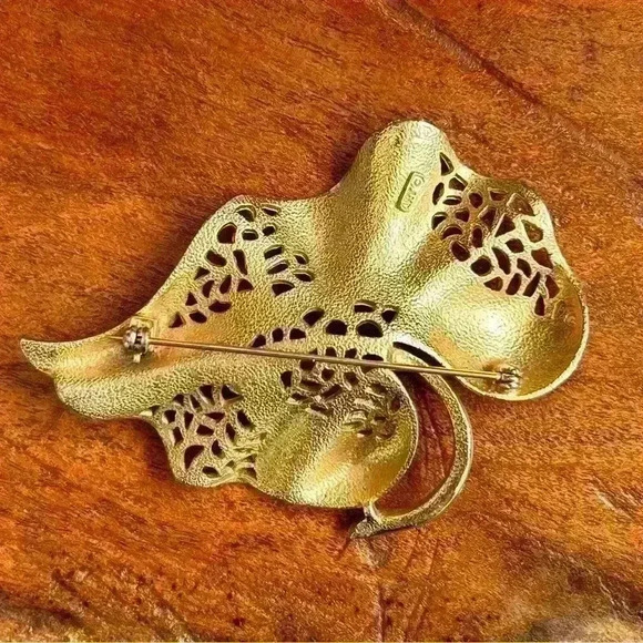 Arthur Pepper Signed Vintage leaf brooch - Picture 7 of 7